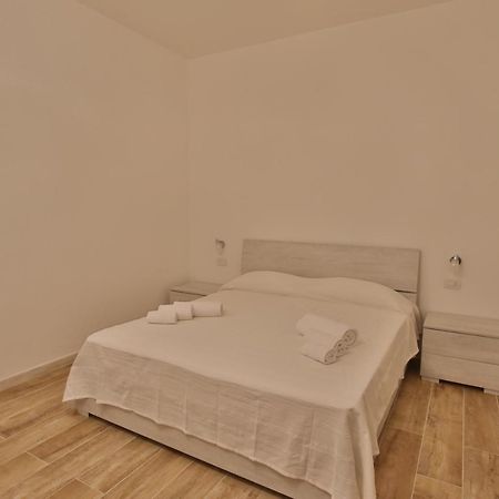 Les Chambres Au Centre San Teodoro  Zewnętrze zdjęcie