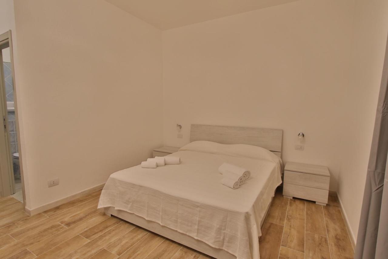 Les Chambres Au Centre San Teodoro  Zewnętrze zdjęcie